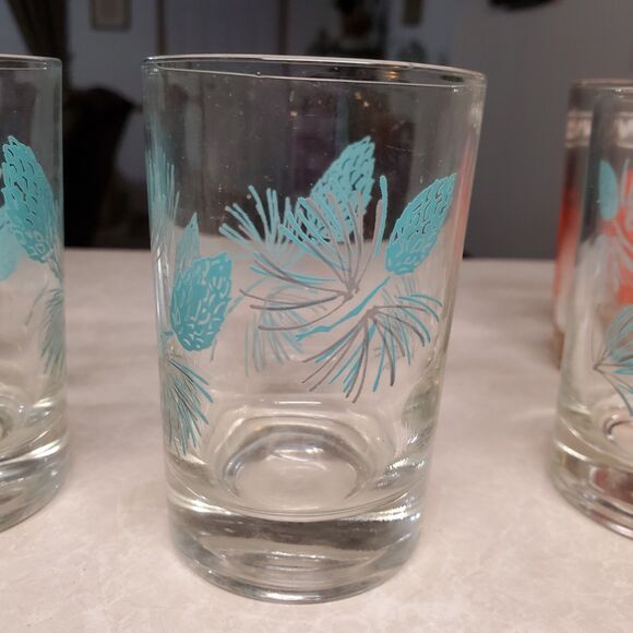 Marcrest Blue Spruce Pinecone Juice Glasses Set Of 2 - Picture 7 of 7